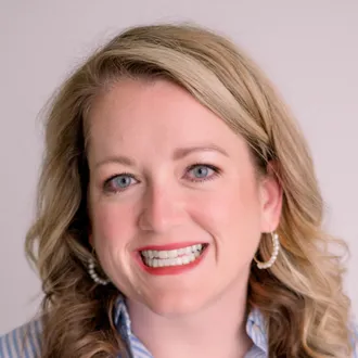 Jennifer Hicks Headshot