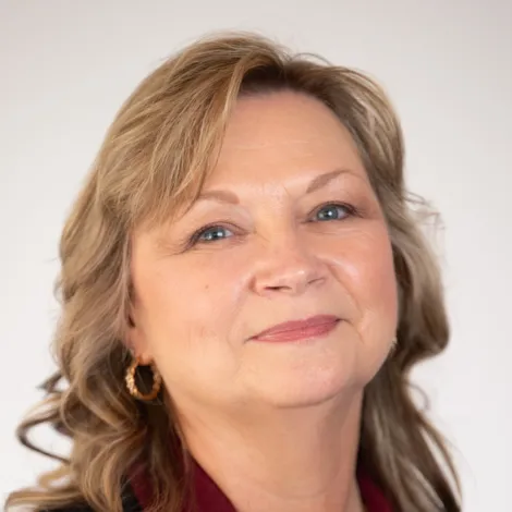 Rikki Hooper Headshot
